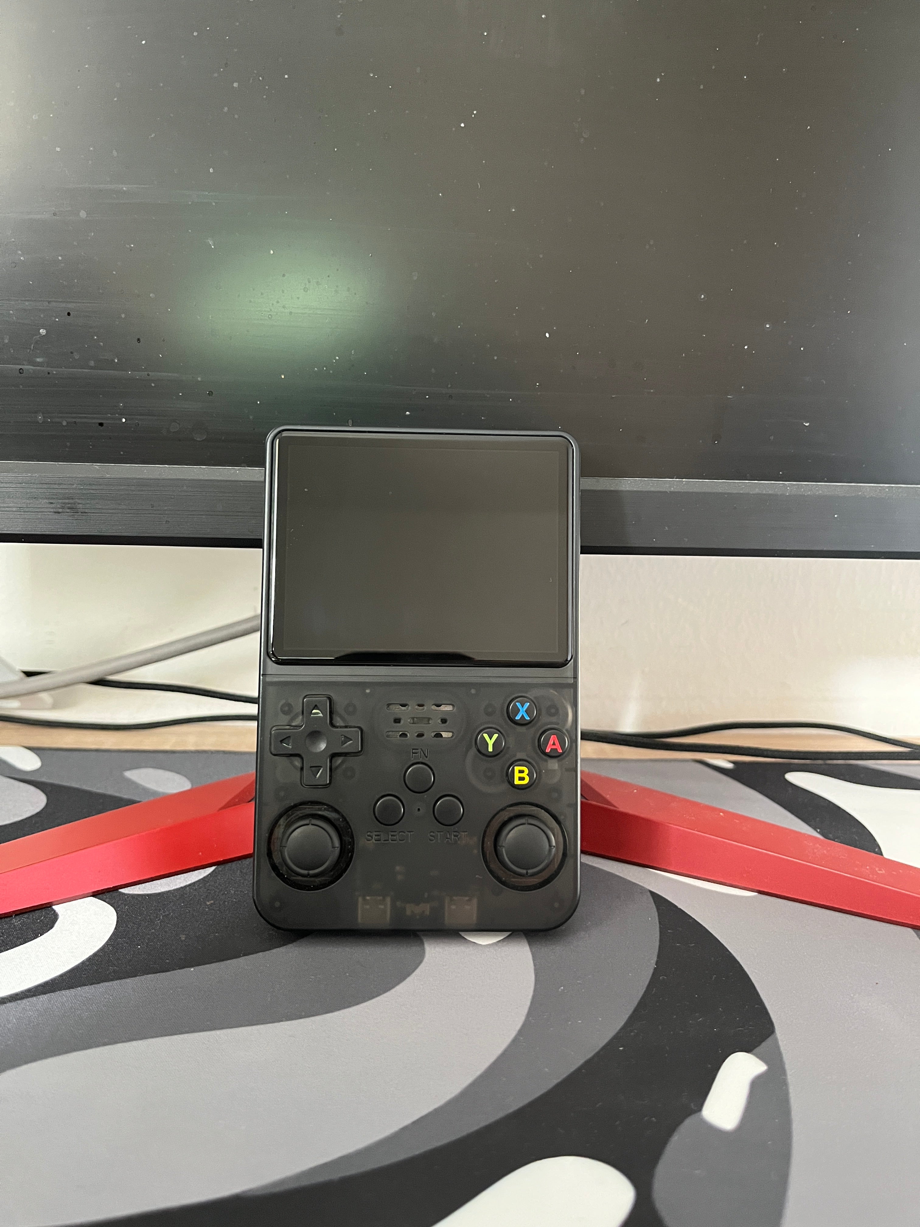 R36S Handheld Game Console – Retro Gaming Console